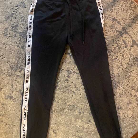 Hollister Other - Medium Hollister sweatpants